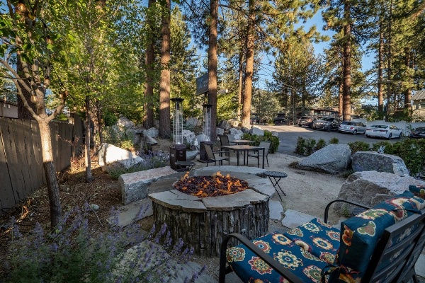 Resthaven Tahoe Main image