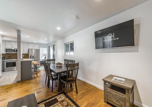 Resthaven Tahoe image 28