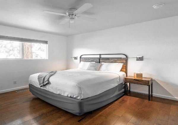 Resthaven Tahoe image 30